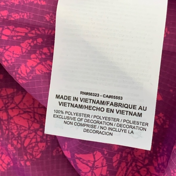 Nike‎ Enchanted Impossibly Light Running Jacket - Picture 8 of 9